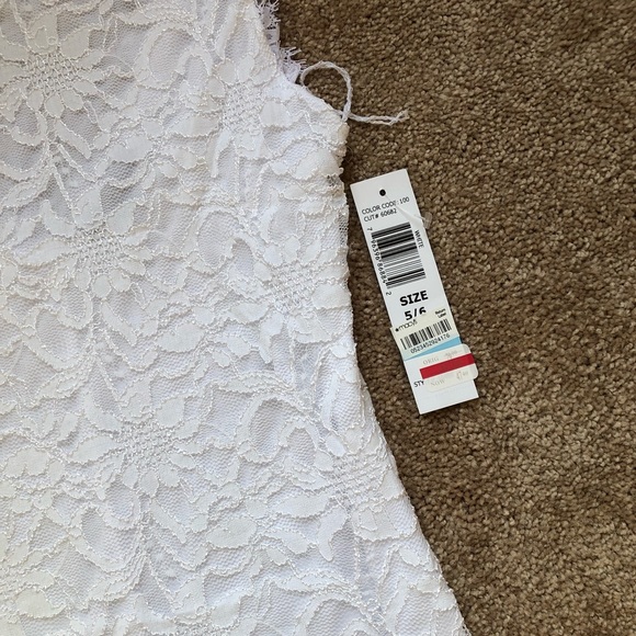 white lace mini body con dress - Picture 3 of 5